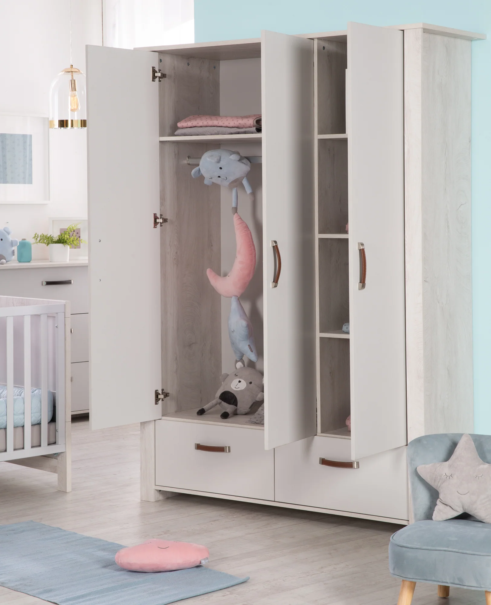 Kinderzimmerset 'Mila', inkl. Kombi-Bett 70 x 140 cm, Wickelkommode & 3-türigem Schrank, grau/weiß - Image 13