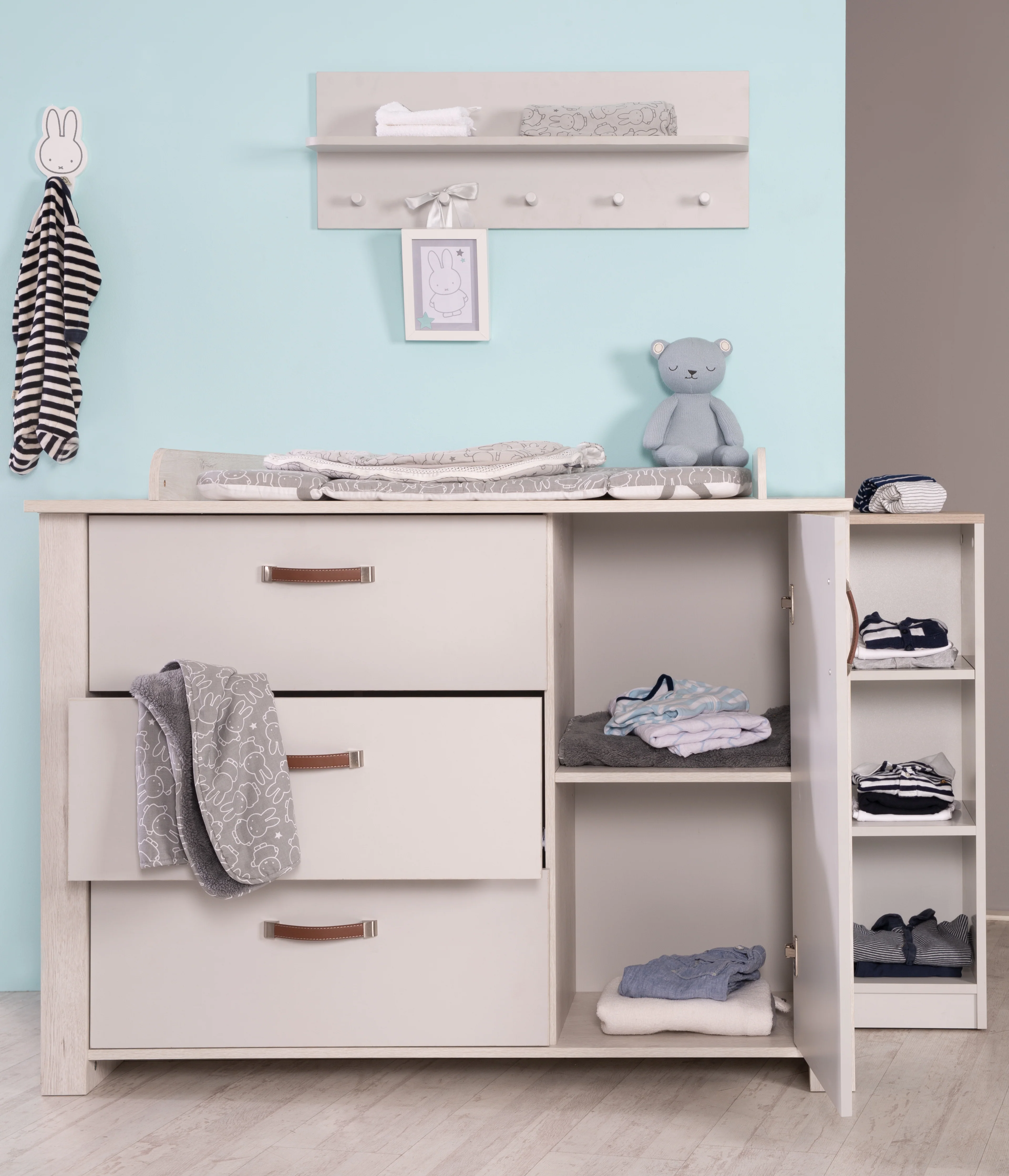 Möbelset 'Mila', inkl. Baby-/ Kinderbett 70 x 140 cm & Wickelkommode, grau/weiß - Image 9