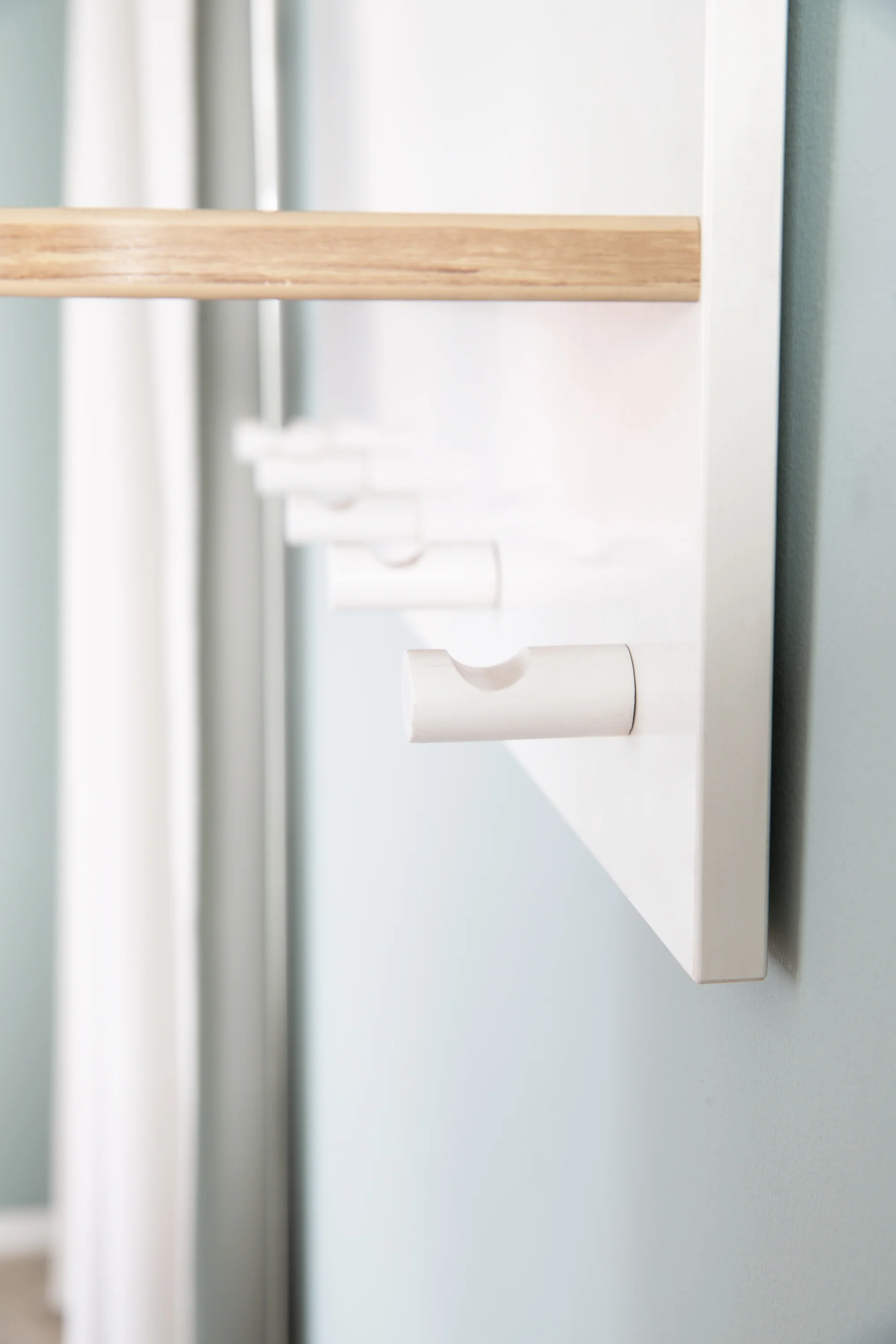 Wandgardarobe 'Ava‘ mit Ablage & 5 Garderobenhaken, HxBxT: 28,5 x 90 x 16,5 cm - Image 9