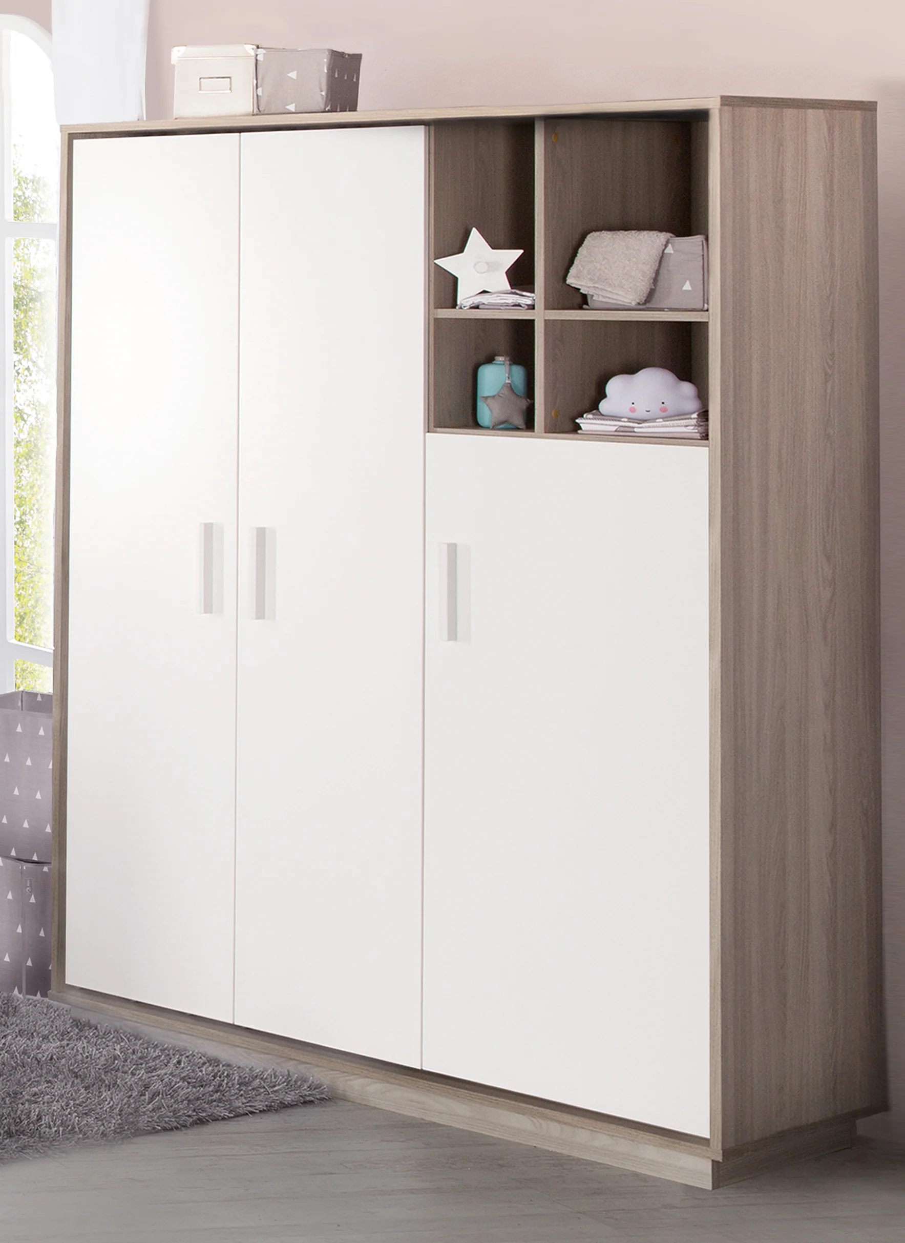Kleiderschrank 'Olaf', 3 Drehtüren, mit offenem Regal, Weiß / Luna Elm - Image 4