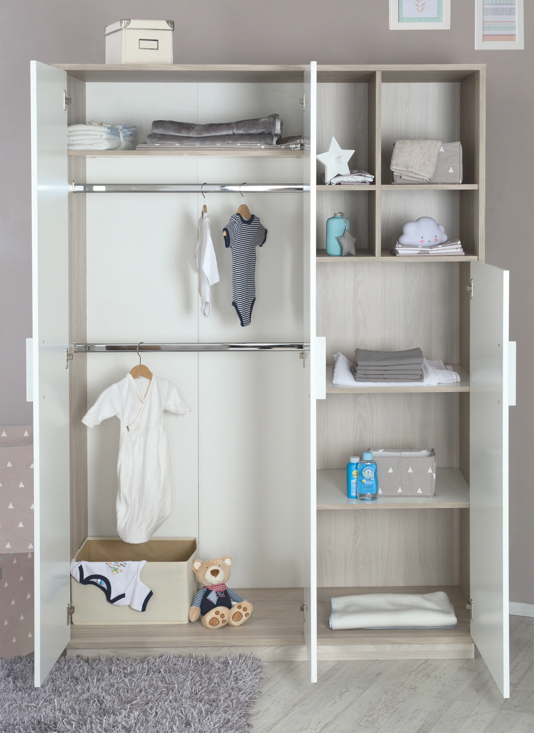 Kleiderschrank 'Olaf', 3 Drehtüren, mit offenem Regal, Weiß / Luna Elm - Image 5