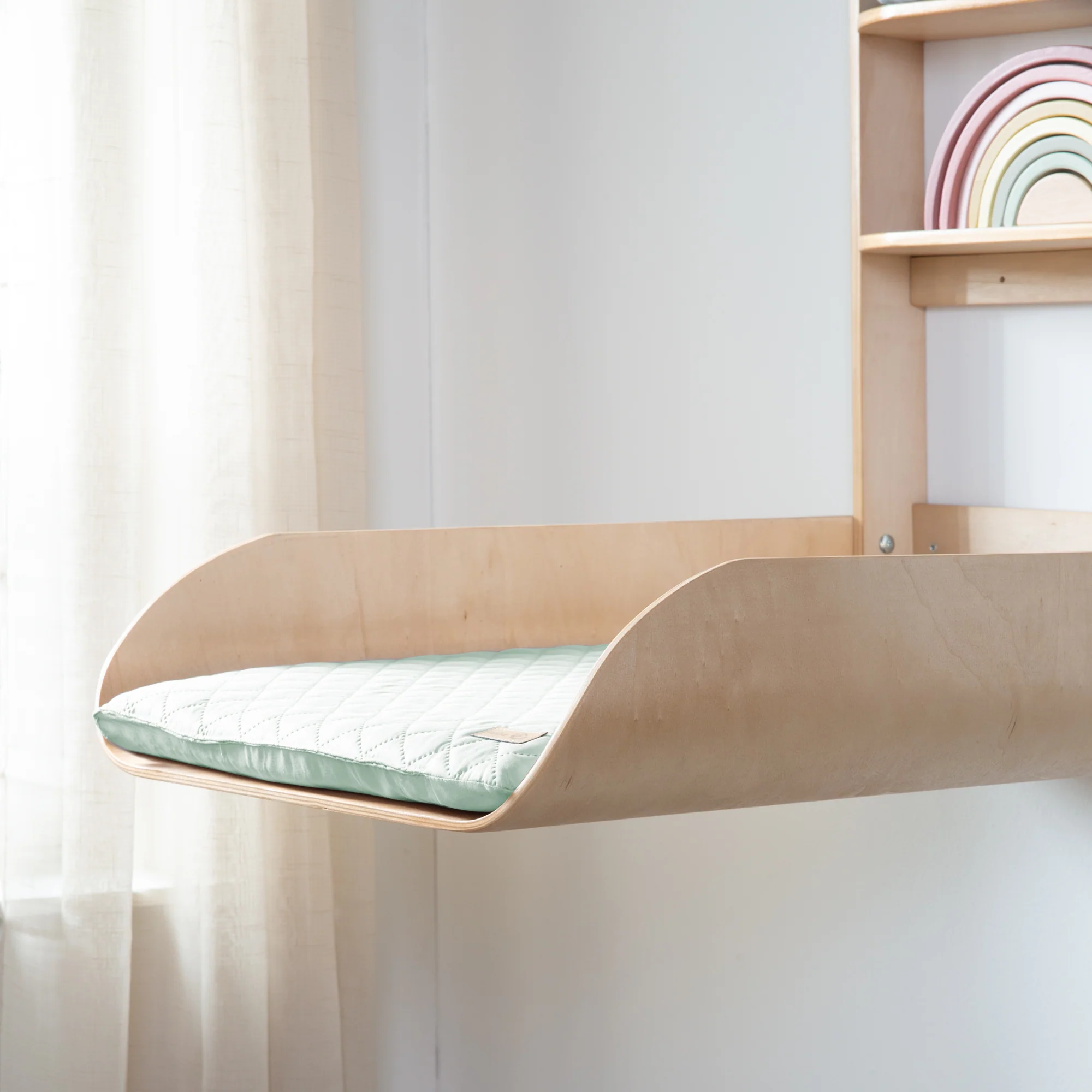 Wandwickelregal aus Formholz + Wickelauflage 'roba Style frosty green' - Image 6