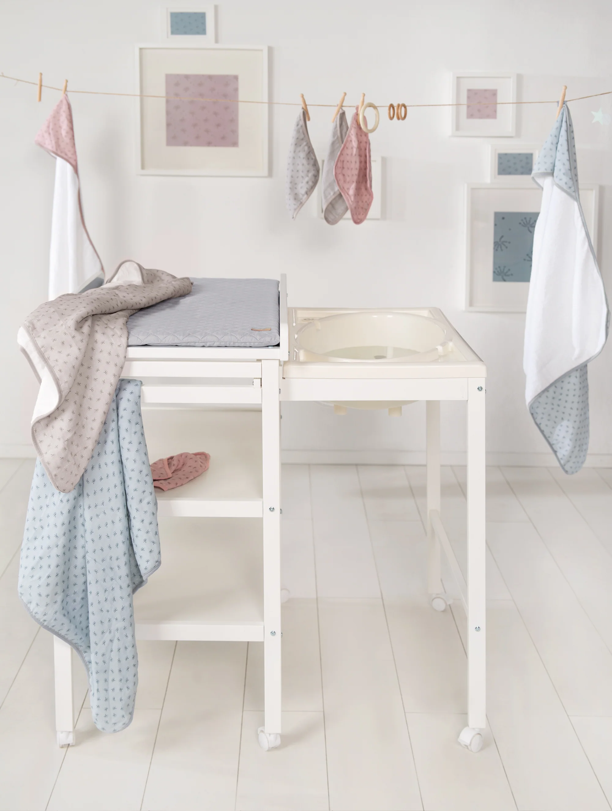 Organic Kapuzenhandtuch 'Lil Planet' silbergrau, Musselin-Stoff, Bio-Baumwolle, GOTS, 80 x 80 cm - Image 7