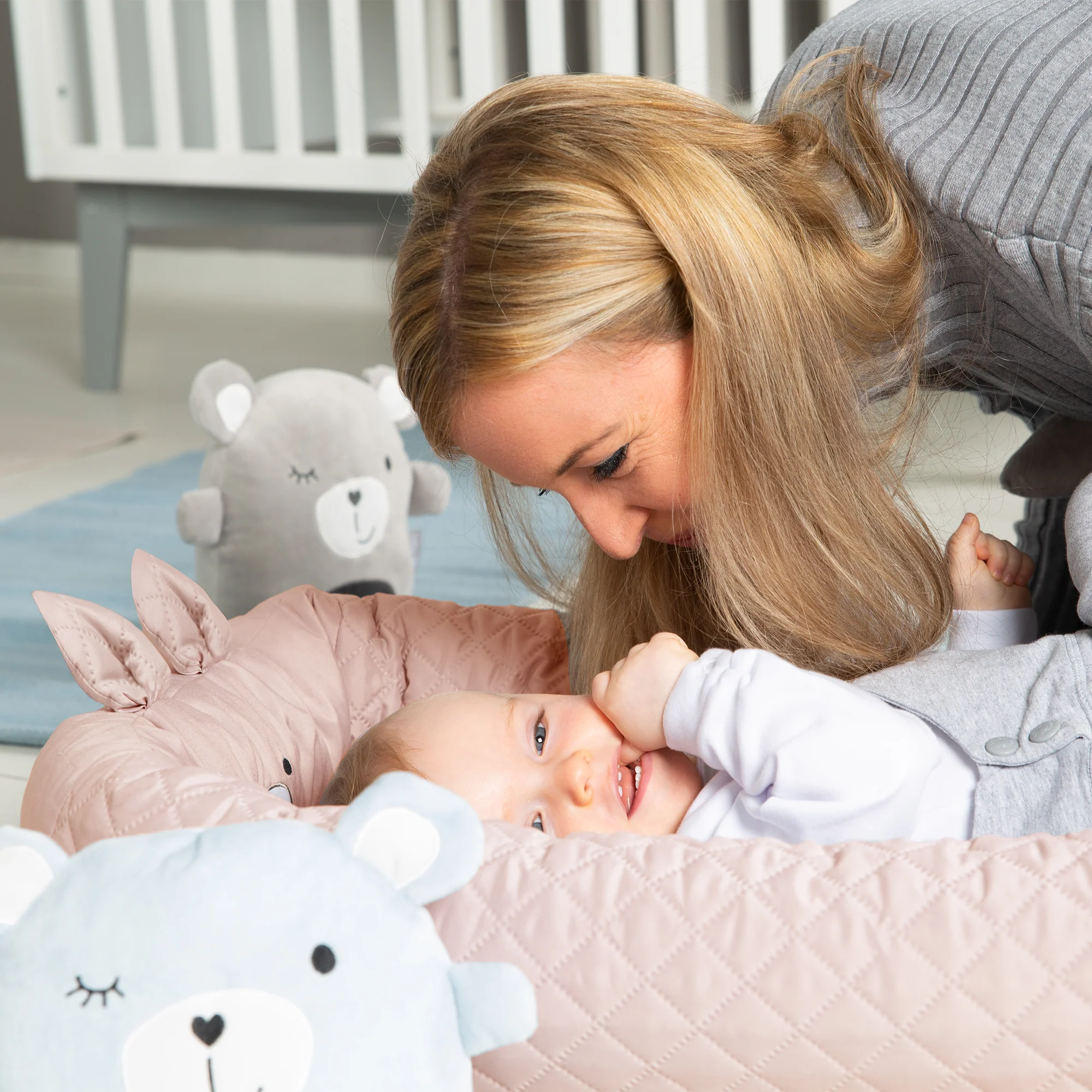 Babylounge 'roba Style' - Kuschelnest mit Häschen-Gesicht 'Lily' - Reisebett & Wickelauflage - Rosa - Image 3