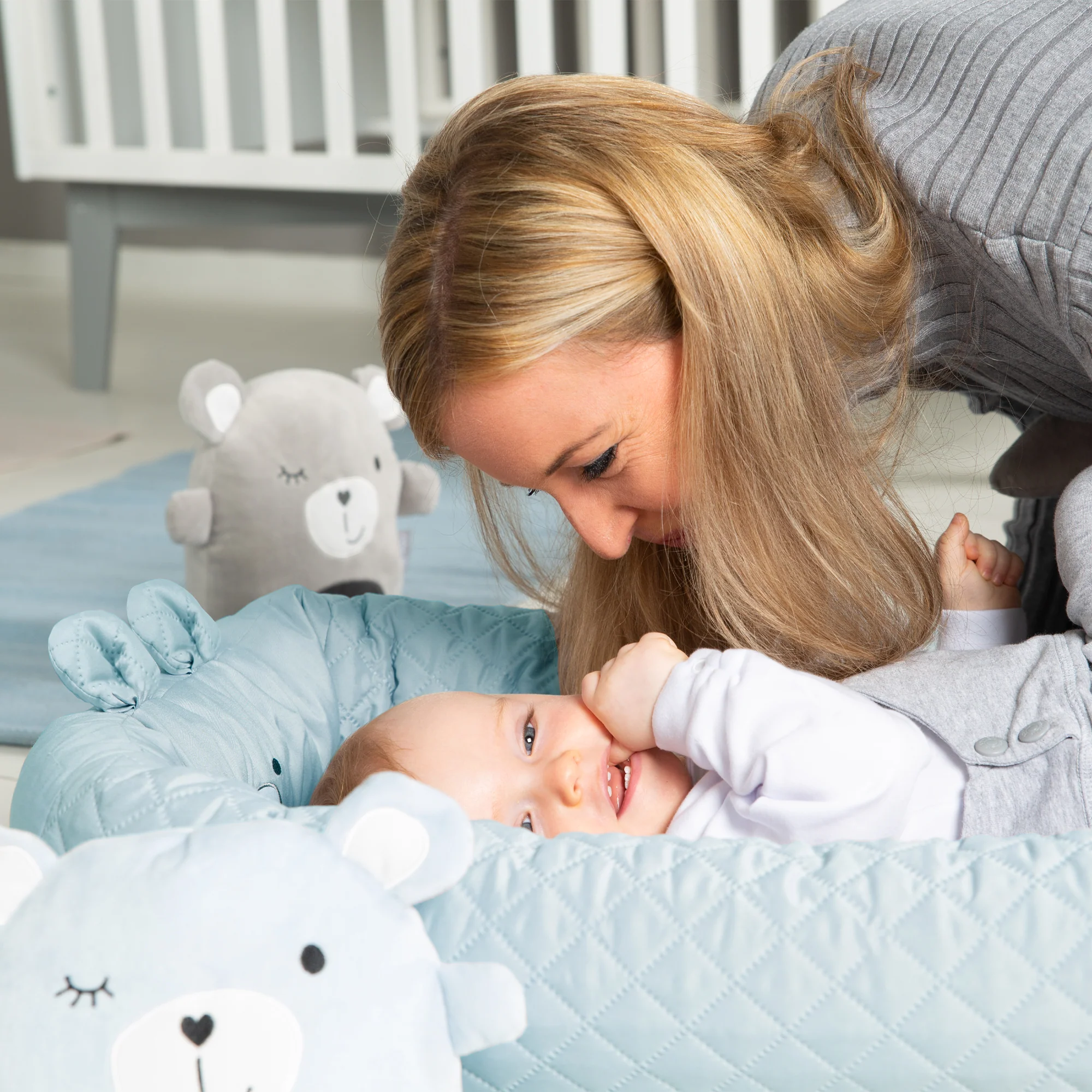 Babylounge 'roba Style' - Kuschelnest mit Bären-Gesicht 'Benny' - Reisebett & Wickelauflage - Hellblau - Image 3