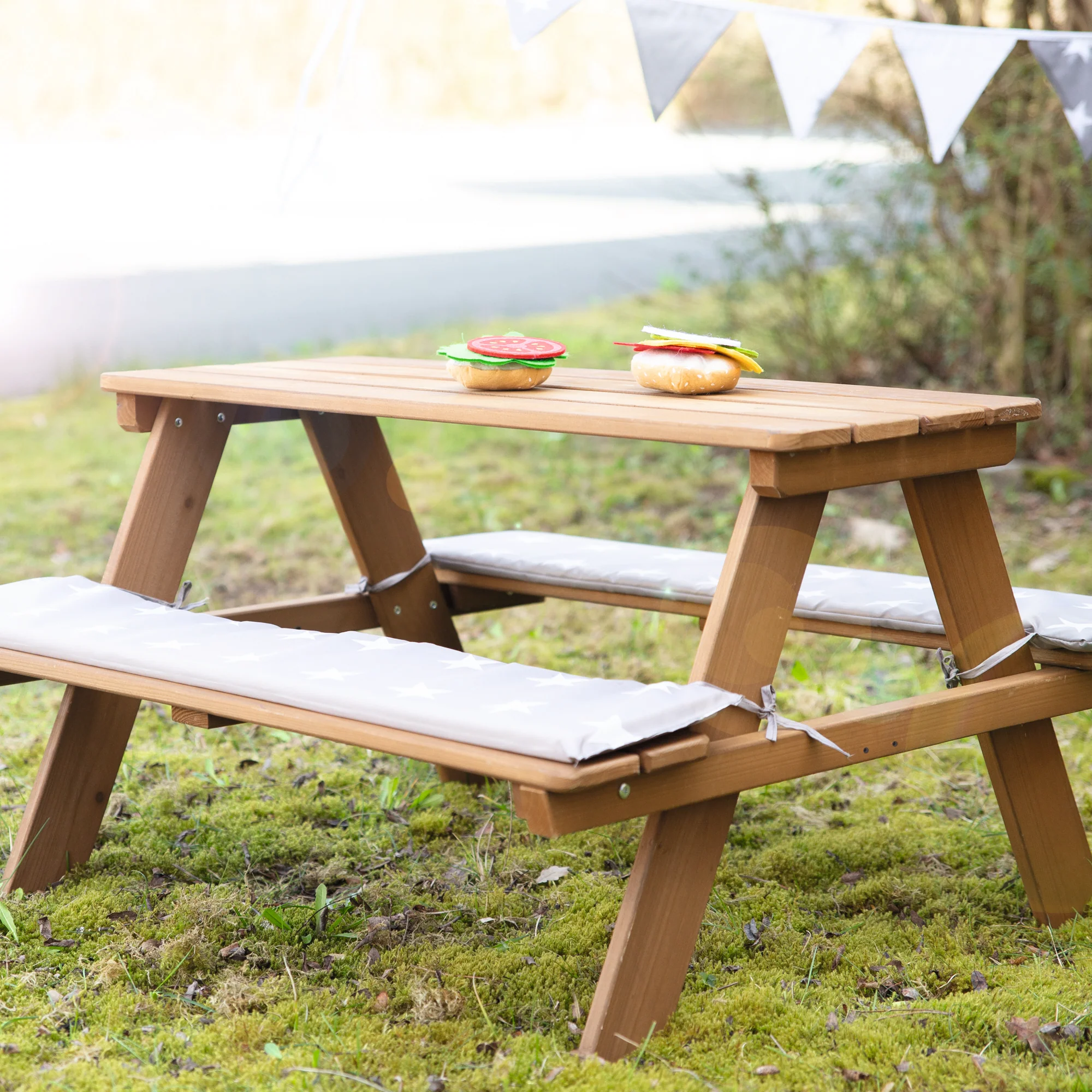 Kindersitzgruppe 'Outdoor+', wetterfeste Sitzgarnitur 'Picknick for 4', Massivholz, Teak-Optik - Image 5