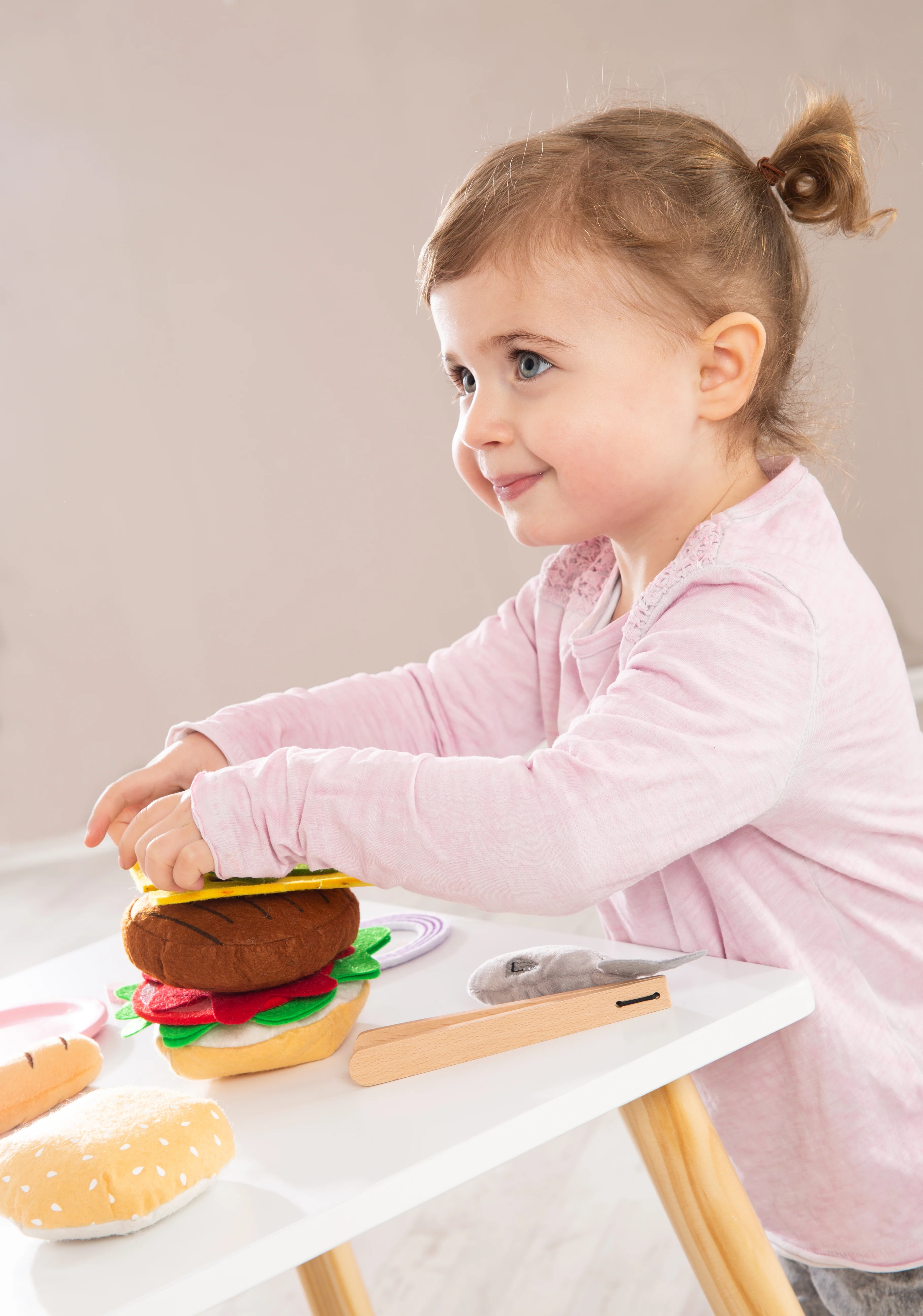 BBQ-Grill aus Holz, mit 14-teiligem Stoffzubehör, Spielzeug Barbecue Grill, ab 3 Jahren - Image 6